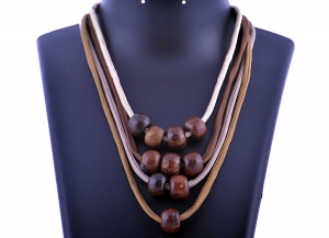 Handmade Neckpiece in Jaw Dropping Price